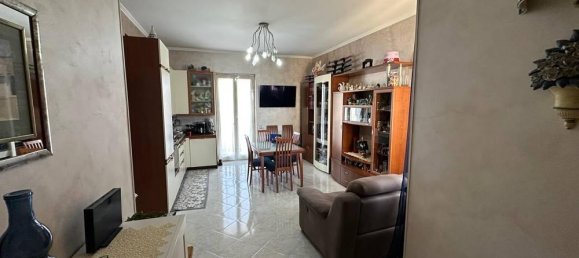 3 rooms Apartment in Rome, Italy No. 37035 9