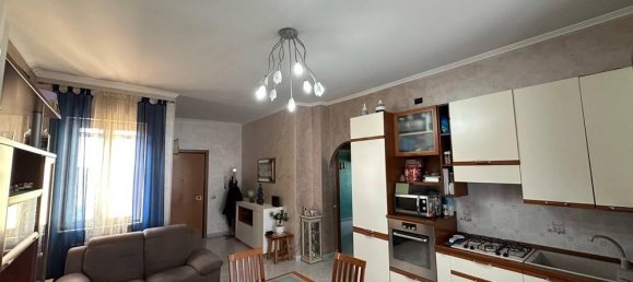 3 rooms Apartment in Rome, Italy No. 37035 15