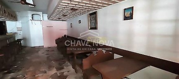 Gebäude in Vila Nova de Gaia, Portugal 286m², Nr. 37259 8