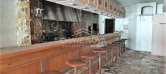 Gebäude in Vila Nova de Gaia, Portugal 286m², Nr. 37259 7