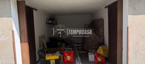  Garage in Somma Lombardo, Italy No. 364852 4