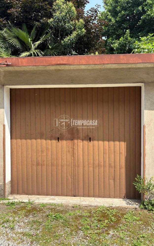 Garage in Somma Lombardo, Italy No. 364852