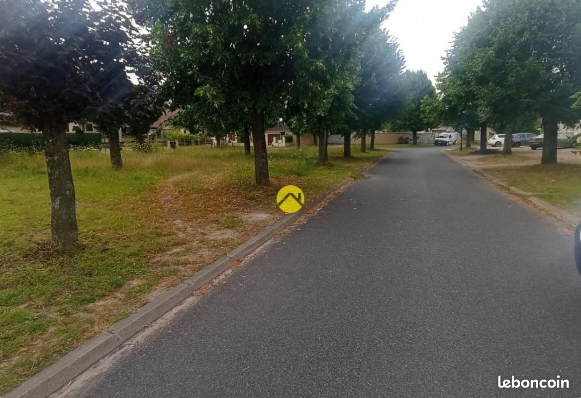 Terrain à Yonne, France 432m² No. 289920