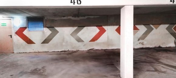 Parkplatz in Bergisch Gladbach, Germany, Nr. 78775 3