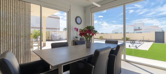 4 Schlafzimmer Villa in Elda, Spain, Nr. 183582 7