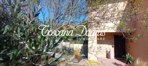 7 rooms House in Monteriggioni, Italy No. 18024 29