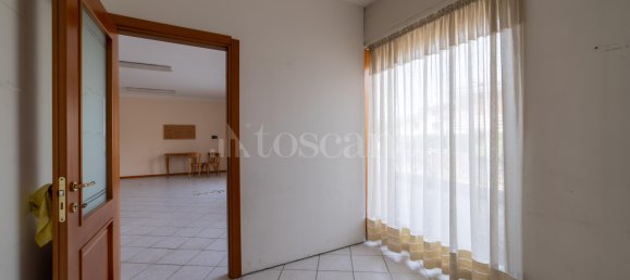 Villa de 8 divisões em Udine, Italy N.º 261066 28