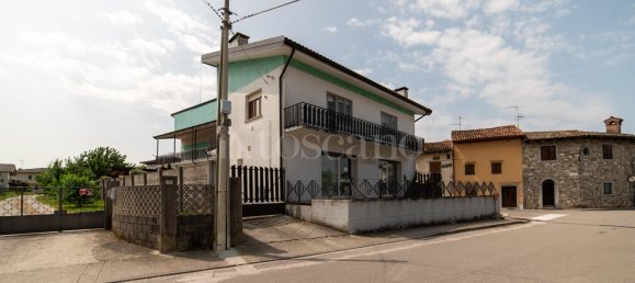Villa de 8 divisões em Udine, Italy N.º 261066 2