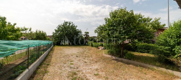 Villa de 8 divisões em Udine, Italy N.º 261066 21