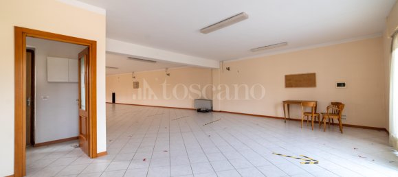 Villa de 8 divisões em Udine, Italy N.º 261066 26