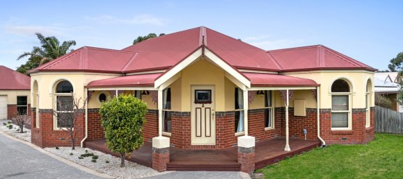 4 bedrooms House in Inverloch, Australia No. 337 3