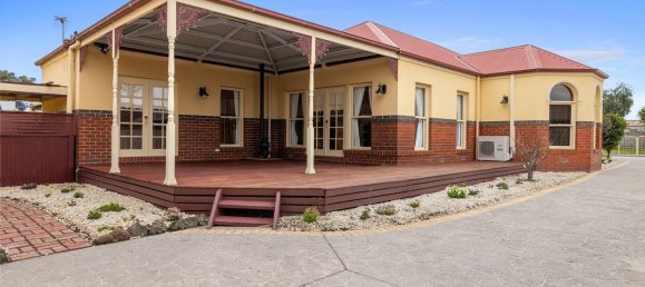 4 bedrooms House in Inverloch, Australia No. 337 27