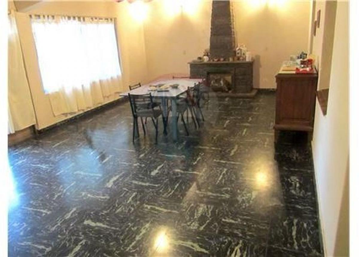 3 bedrooms House in Tres de Febrero, Argentina No. 6829