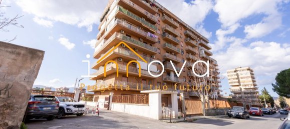 5 rooms Penthouse in Palermo, Italy No. 13146 3