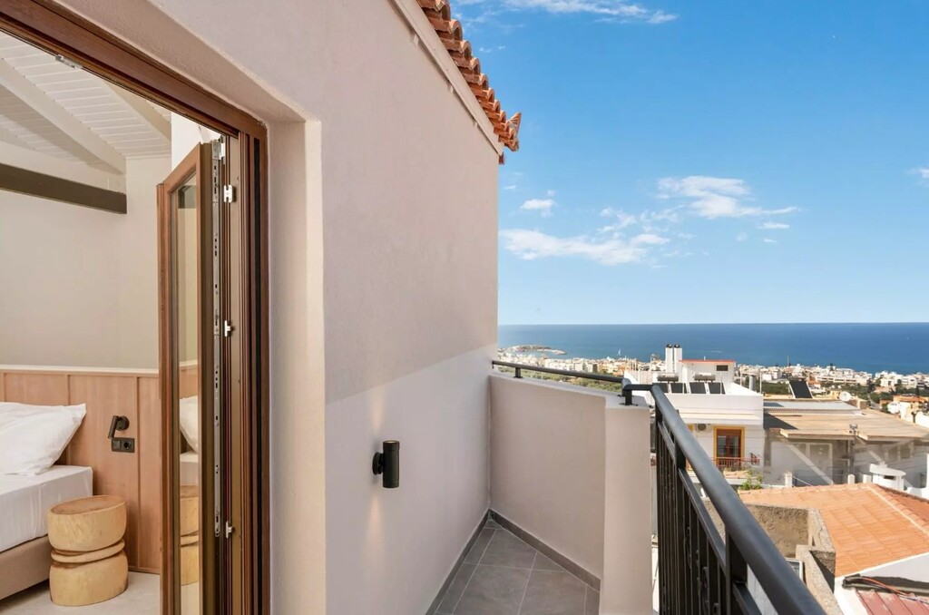 Stadthaus in Hersonissos, Greece 400m², Nr. 3578