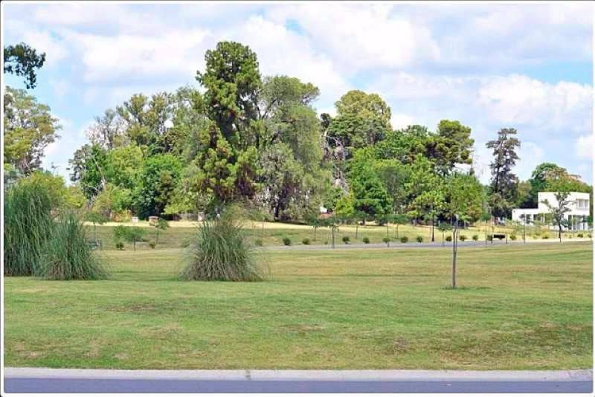  Land in Escobar, Argentina No. 119600