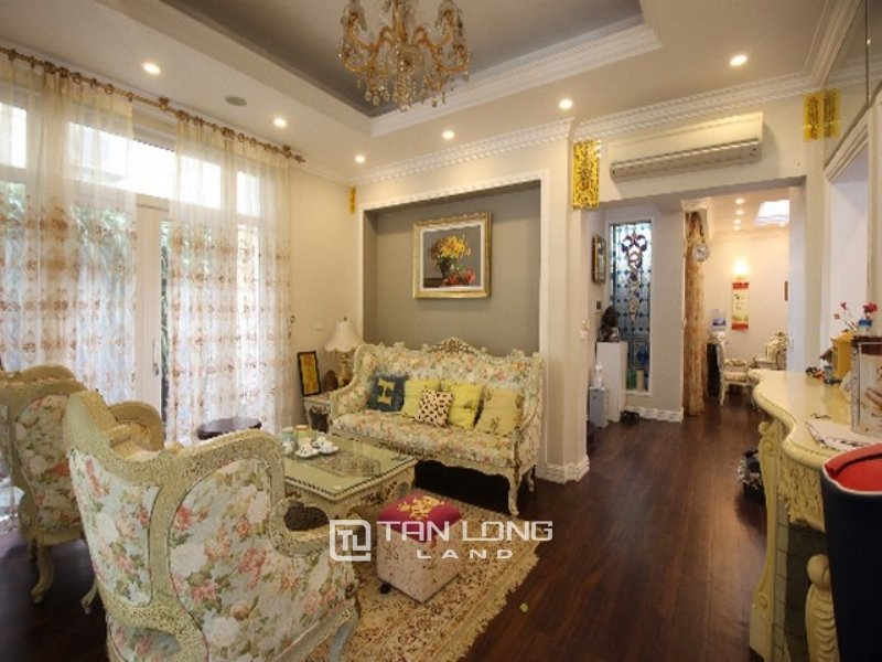 4 bedrooms Villa in Tay Ho, Vietnam No. 1016