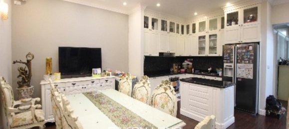 4 bedrooms Villa in Tay Ho, Vietnam No. 1016 3