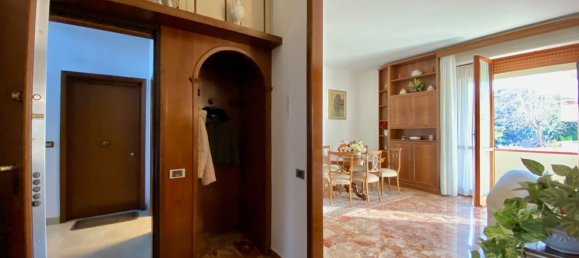 4 rooms Apartment in Florence, Italy No. 205135 5
