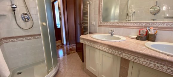 4 rooms Apartment in Florence, Italy No. 205135 19