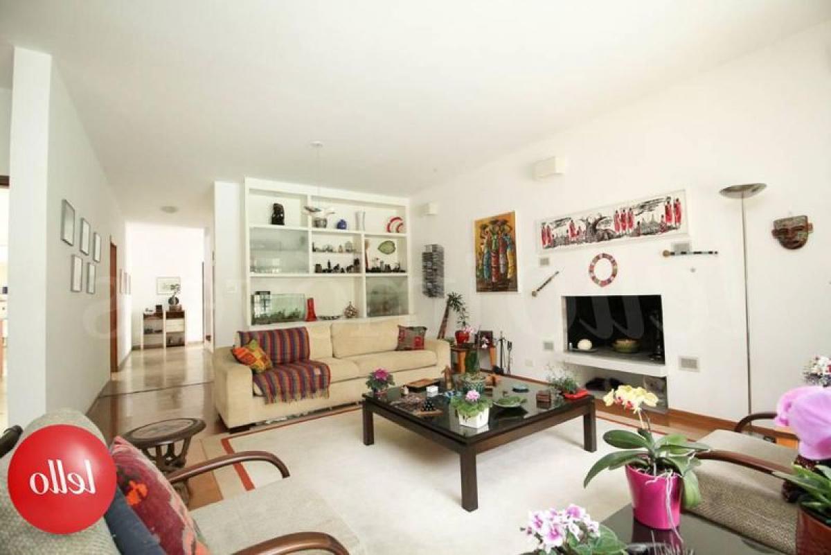 4 bedrooms House in Sao Paulo, Brazil No. 491384