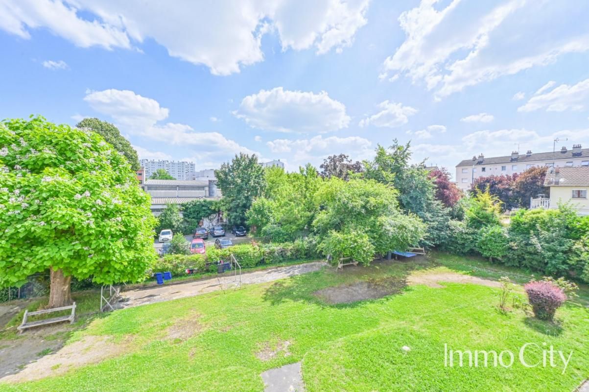 2 chambres Appartement à Choisy-le-Roi, France No. 178998