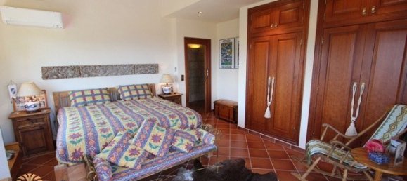 4 bedrooms Villa in Calpe, Spain No. 1526 10