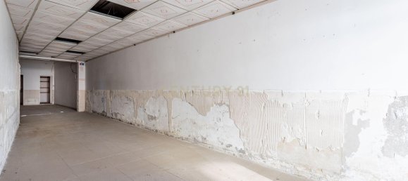 288m² Building in Loures, Portugal No. 137955 10