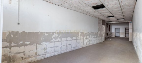 288m² Building in Loures, Portugal No. 137955 9