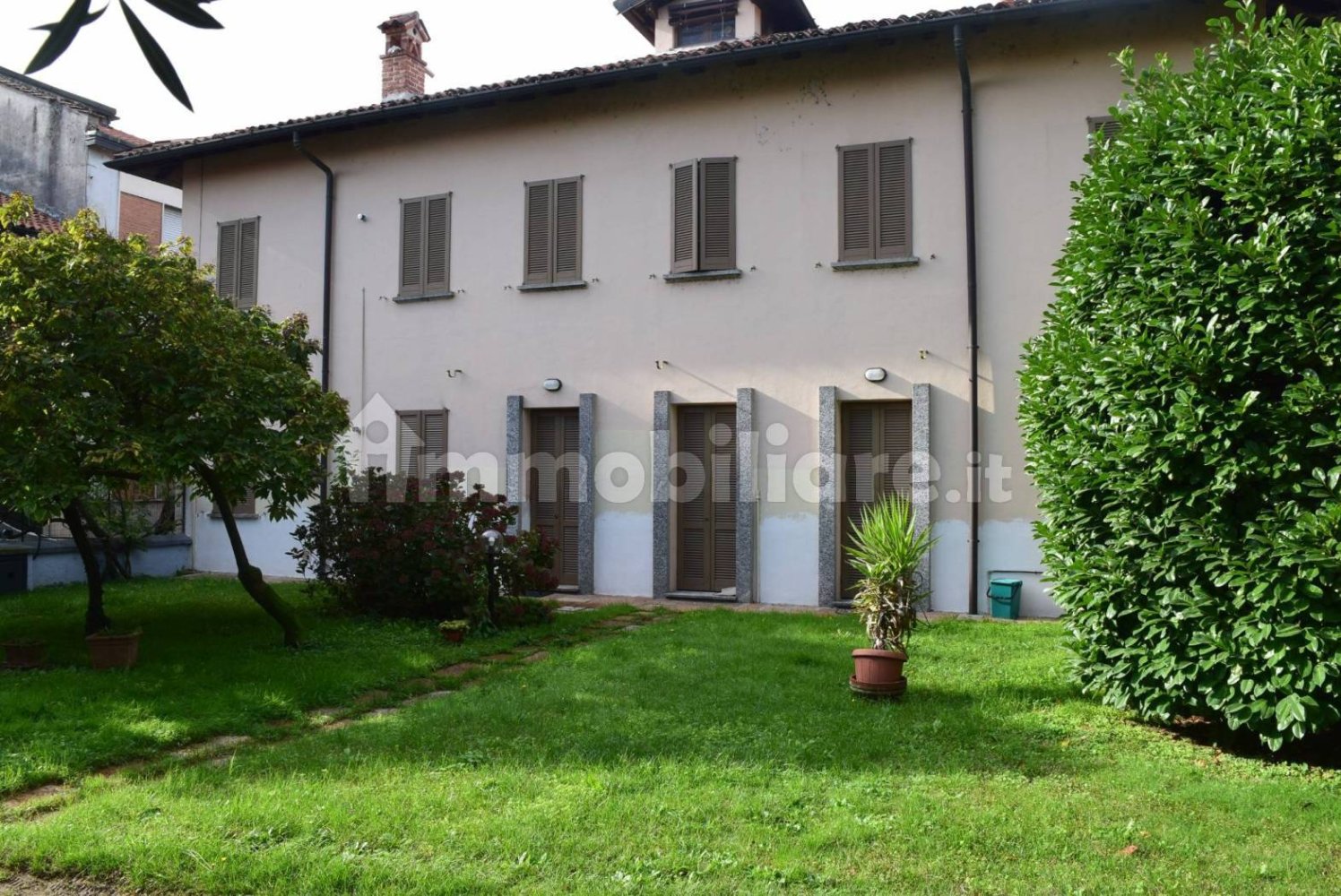 Apartamento de 1 dormitorio en Cuggiono, Italy No. 204499
