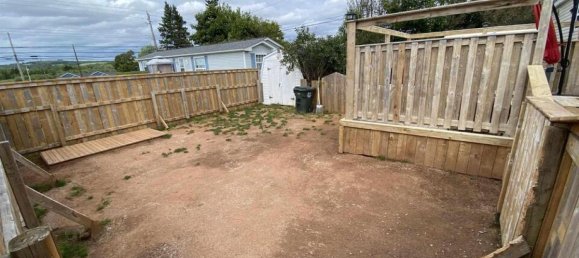 2 bedrooms House in Bible Hill, Canada No. 578 3