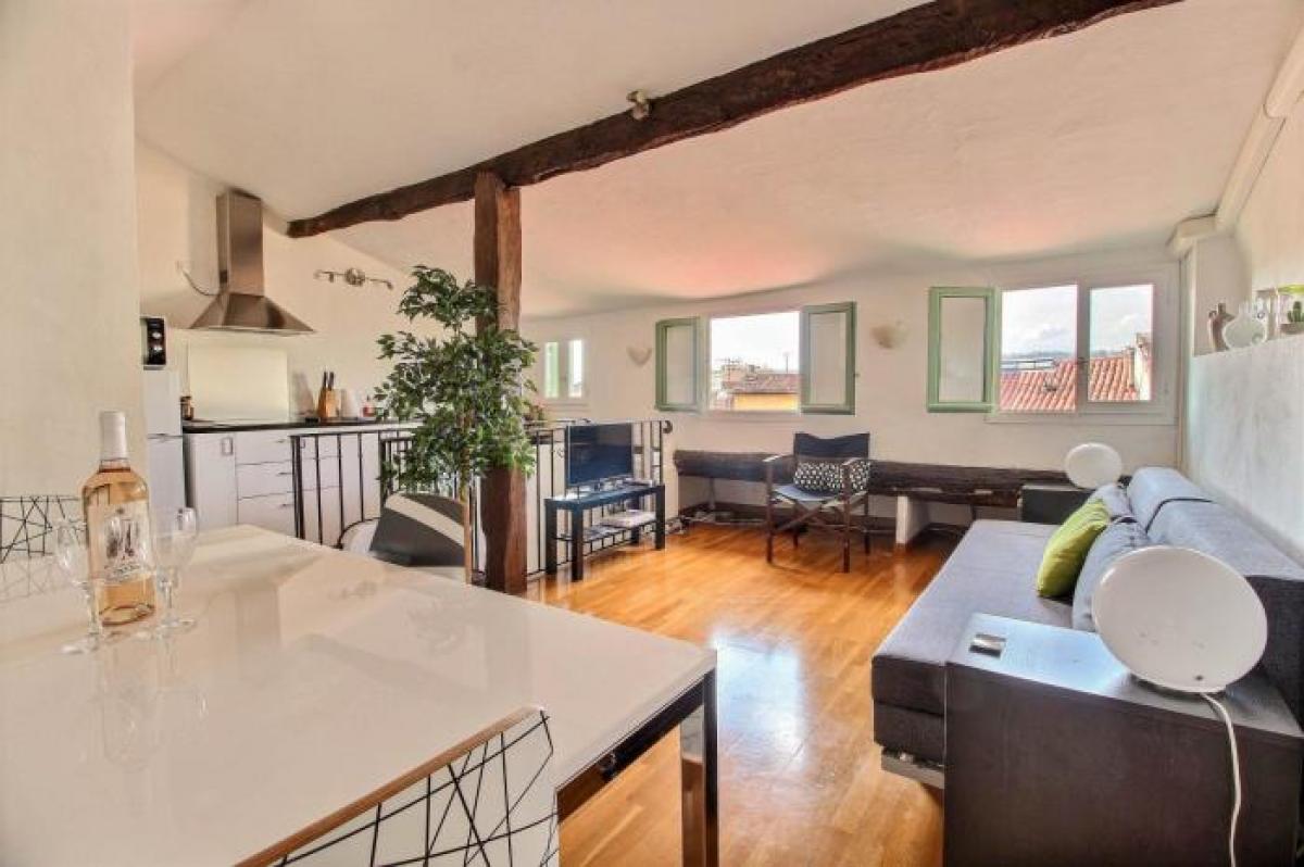 2 bedrooms Apartment in Nice, France No. 2782