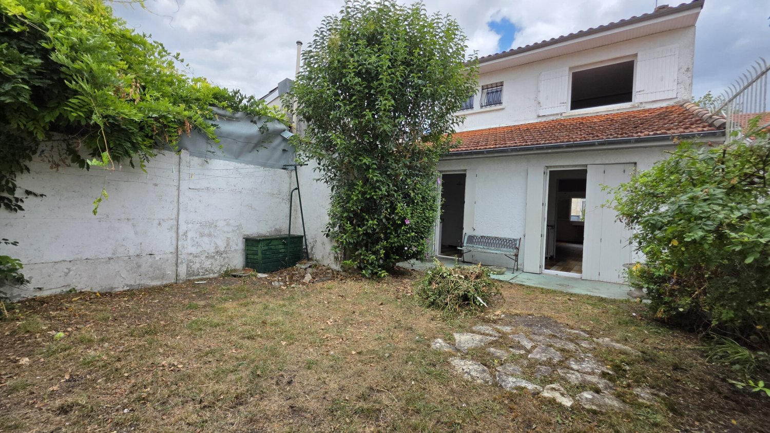 2 bedrooms House in Talence, France No. 306772