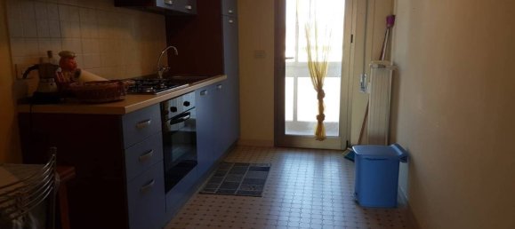 3 bedrooms Apartment in Viareggio, Italy No. 42910 4
