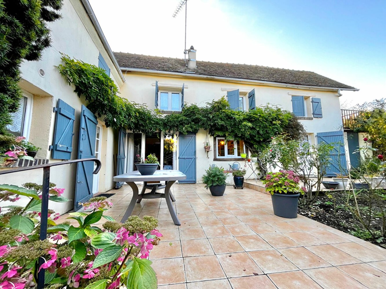 4 bedrooms House in Centre-Val de Loire, France No. 60753