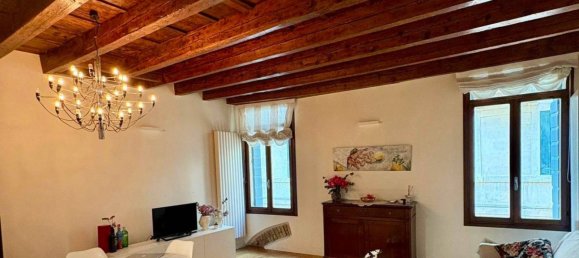 2 bedrooms Apartment in Padua, Italy No. 270182 4