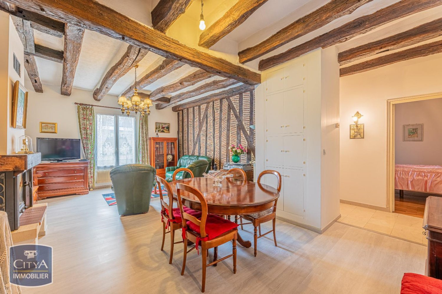 2 bedrooms Apartment in Tours, France No. 64196