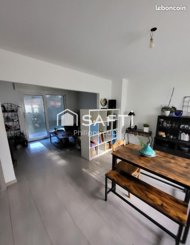 3 bedrooms House in Arras, France No. 250409