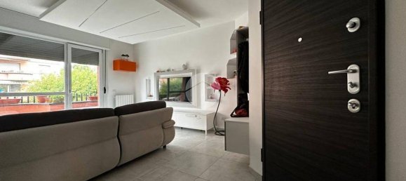 3 bedrooms Apartment in Bussero, Italy No. 327333 8