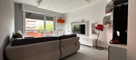 3 bedrooms Apartment in Bussero, Italy No. 327333 7