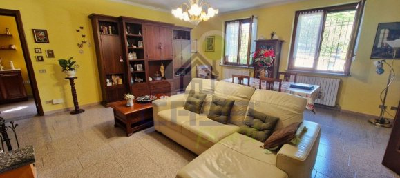 4 غرف نوم فيلا في Cremona, Italy رقم 361966 11