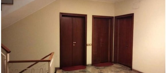 3غرفة شقة في Bergamo, Italy رقم 3445 3