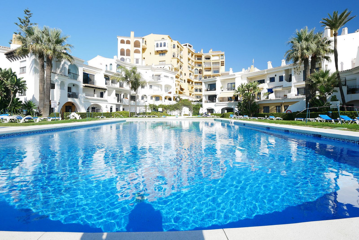 3 bedrooms Penthouse in Marbella, Spain No. 37196