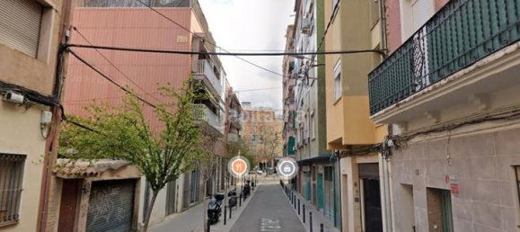 3 Schlafzimmer Wohnung in L'Hospitalet de Llobregat, Spain, Nr. 144382 2