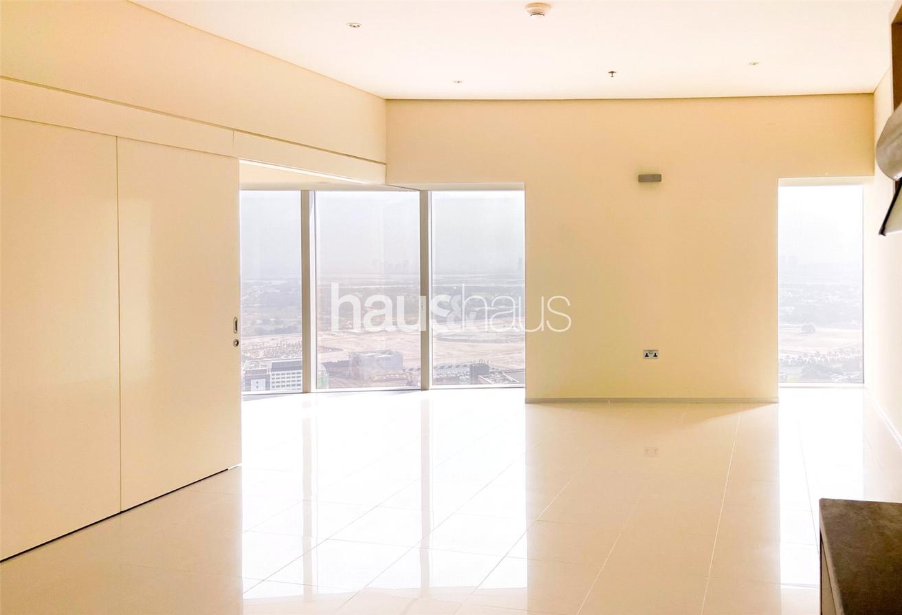 Квартира с 2 спальнями в Sheikh Zayed Road, ОАЭ № 100511