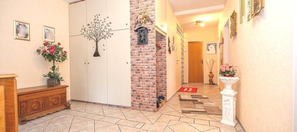 8 rooms House in Wilhelmshaven, Germany No. 14056 4