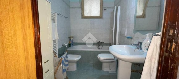 Casa de 6 habitaciónes en Grumo Appula, Italy No. 20302 11