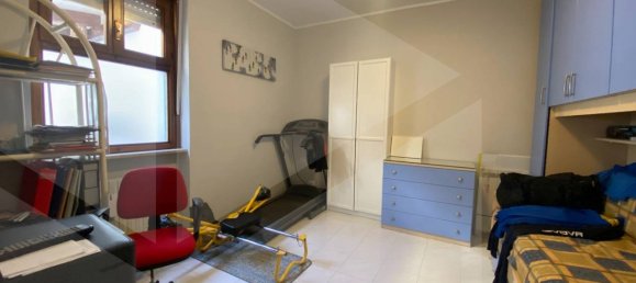 3-salle Appartement à San Severo, Italy No. 20062 8