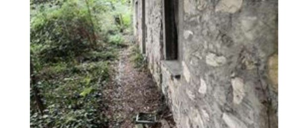 3 rooms Apartment in Calolziocorte, Italy No. 8083 2