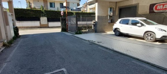  مرآب في Mugnano di Napoli, Italy 15متر مربع رقم 108591 11